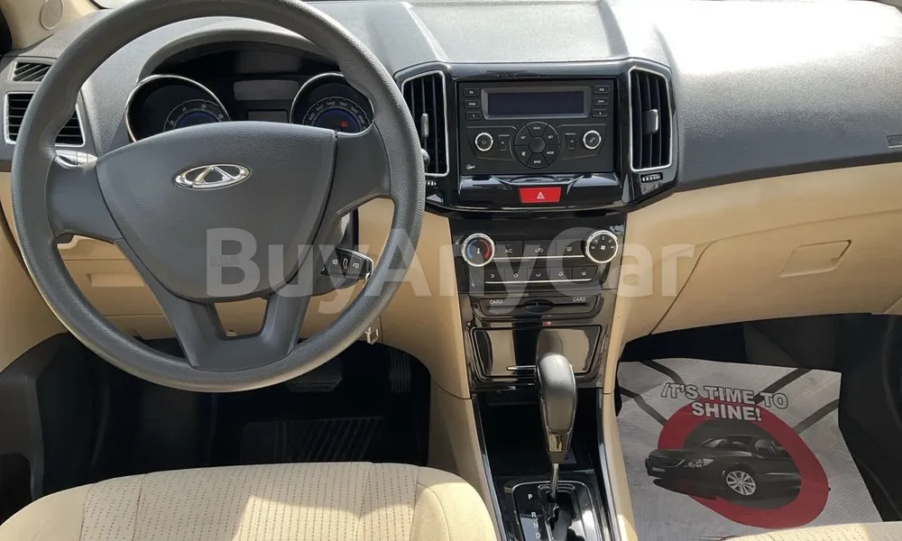 Vehicle photo 8