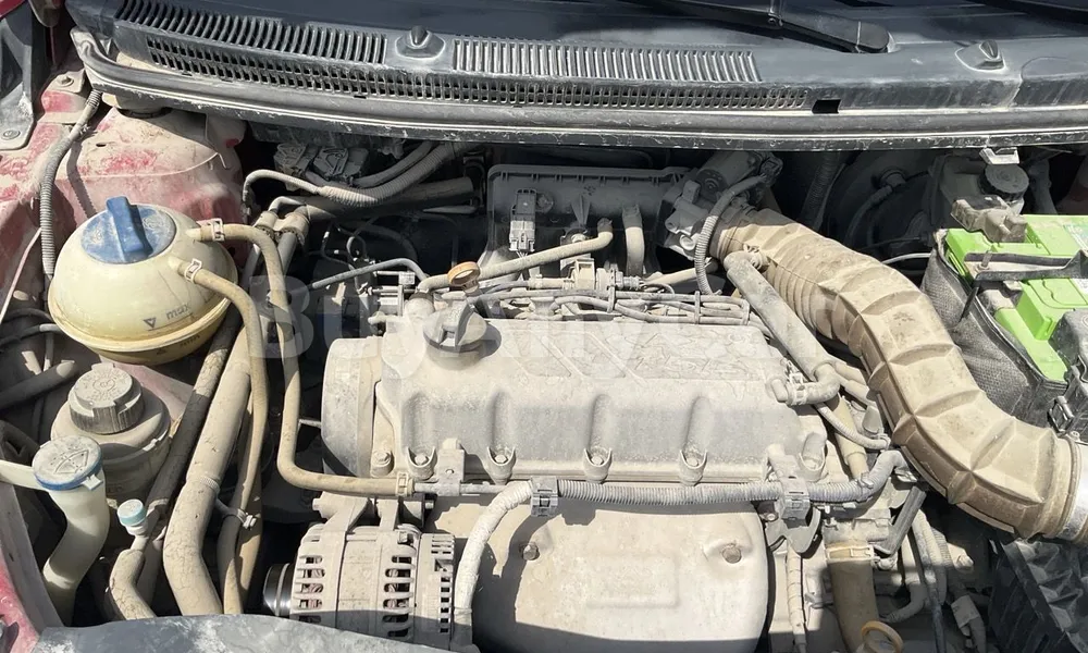 Vehicle photo 6