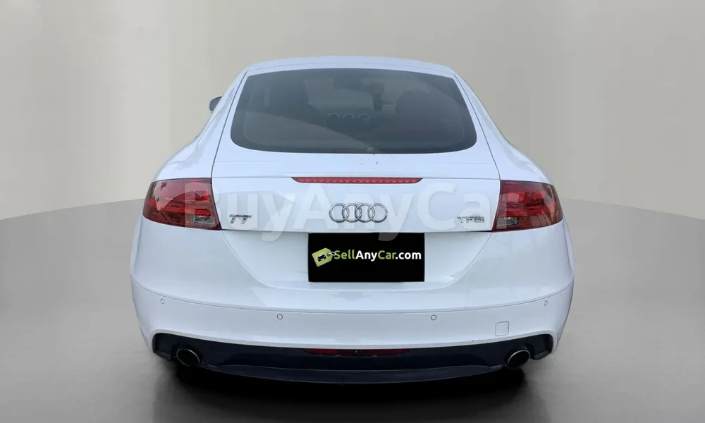 Vehicle photo 2