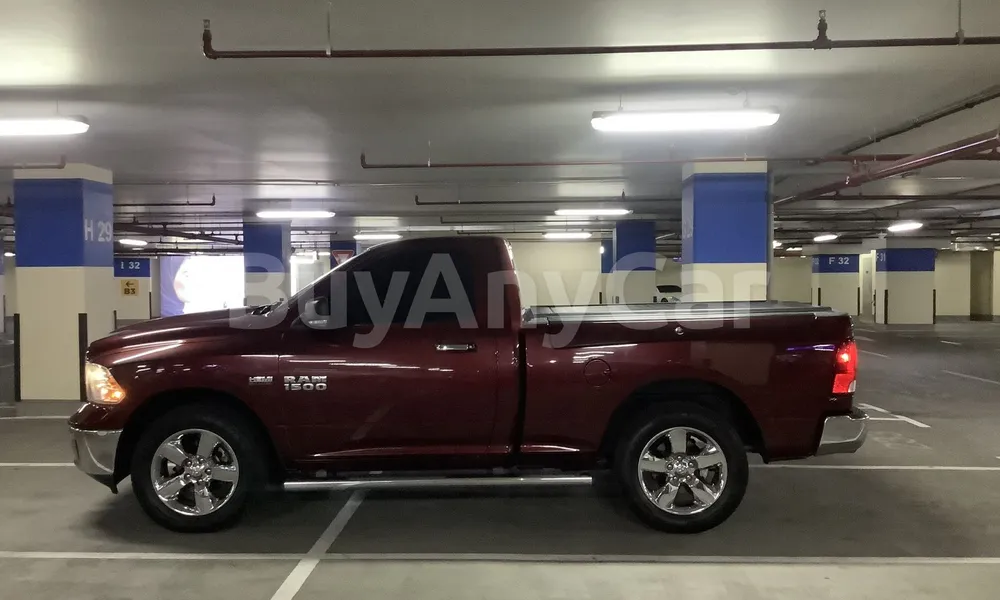 Vehicle photo 4