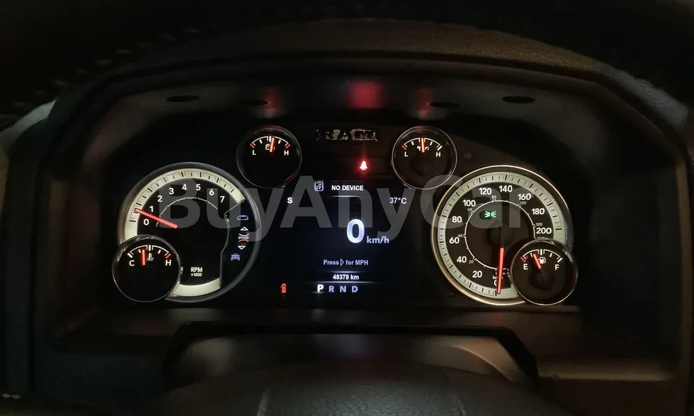 Vehicle photo 7