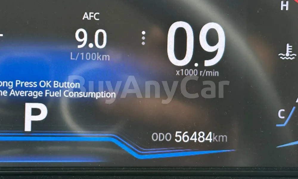 Vehicle photo 8