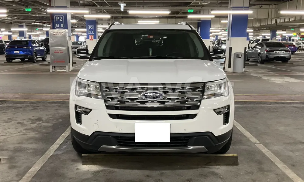 Vehicle photo 1