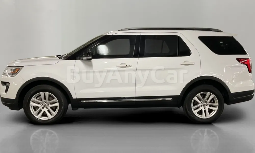 Vehicle photo 4