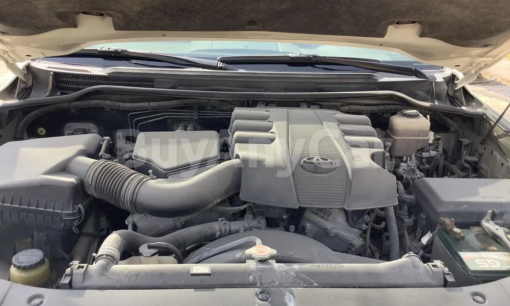 Vehicle photo 7
