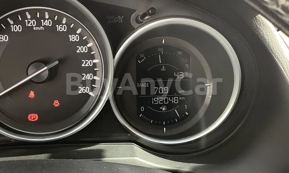 Vehicle photo 9