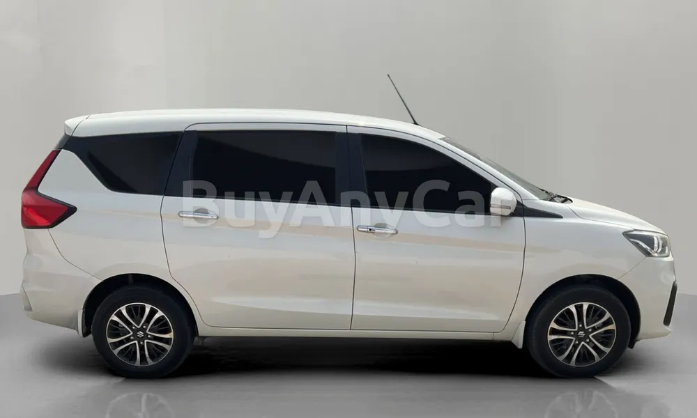 Vehicle photo 3