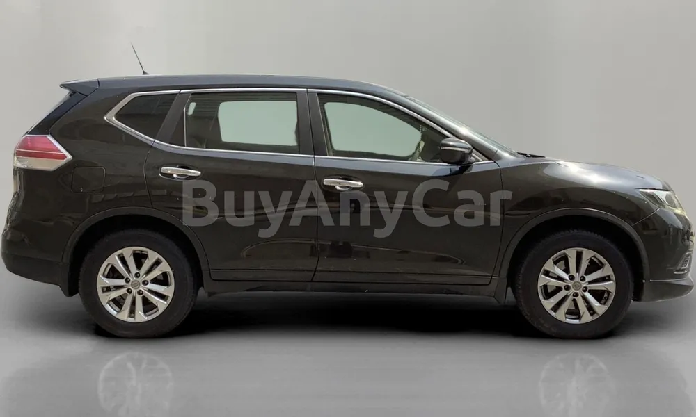 Vehicle photo 3