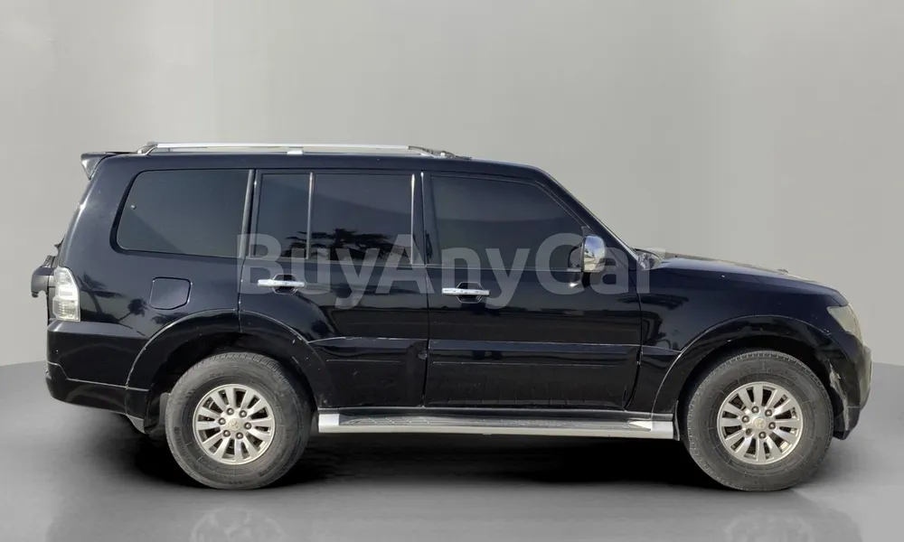 Vehicle photo 3