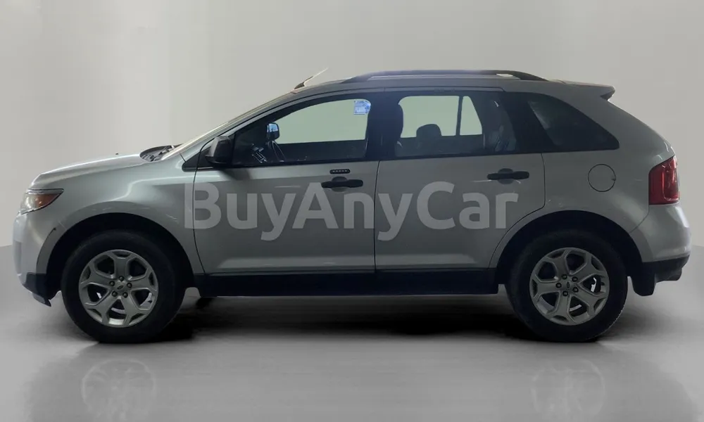 Vehicle photo 4
