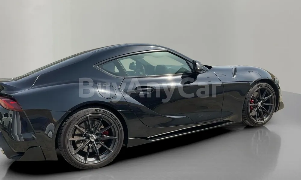 Vehicle photo 3