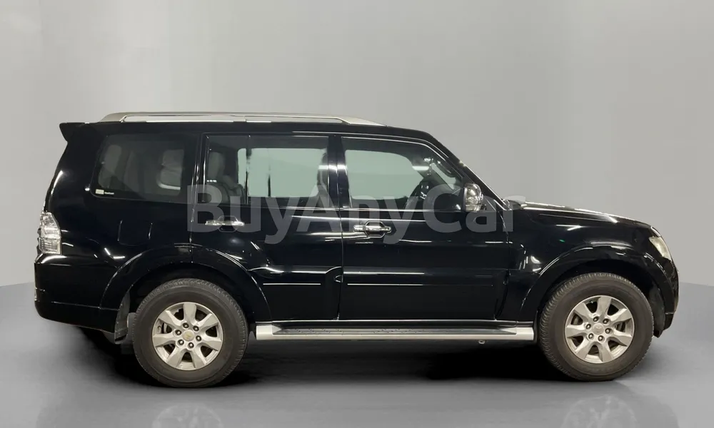 Vehicle photo 3