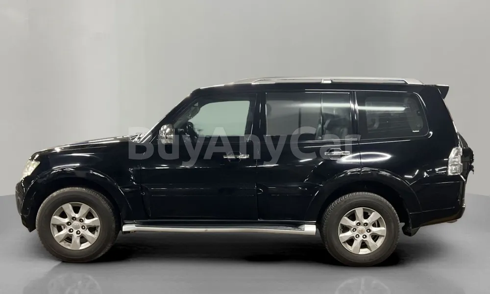 Vehicle photo 4