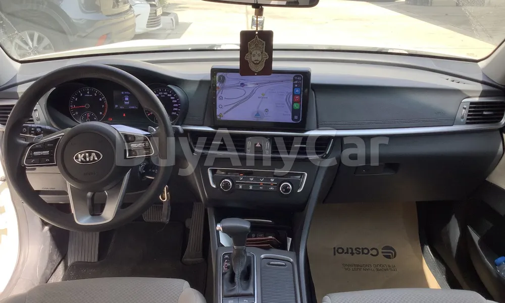 Vehicle photo 9