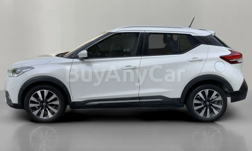 Vehicle photo 5