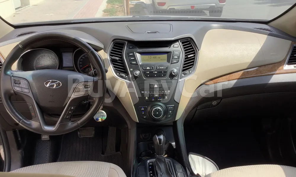 Vehicle photo 6