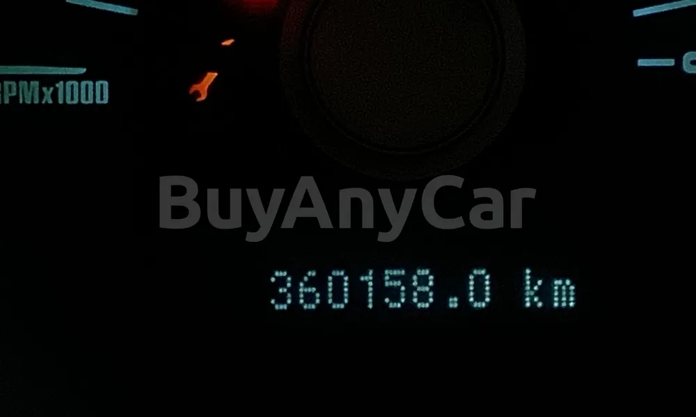 Vehicle photo 6