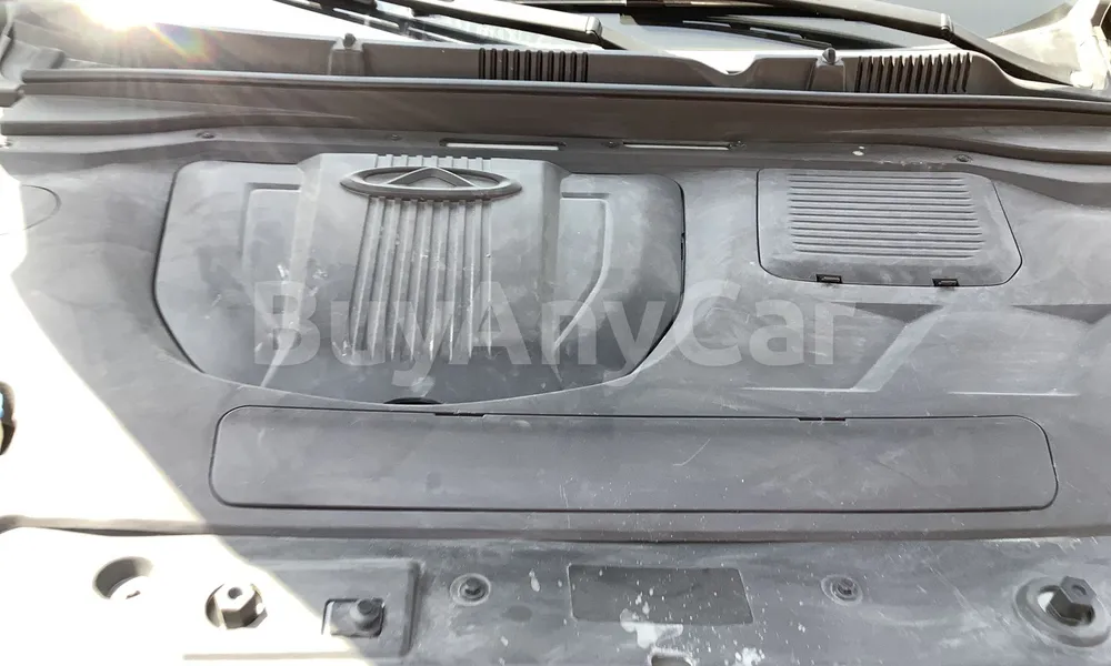 Vehicle photo 6