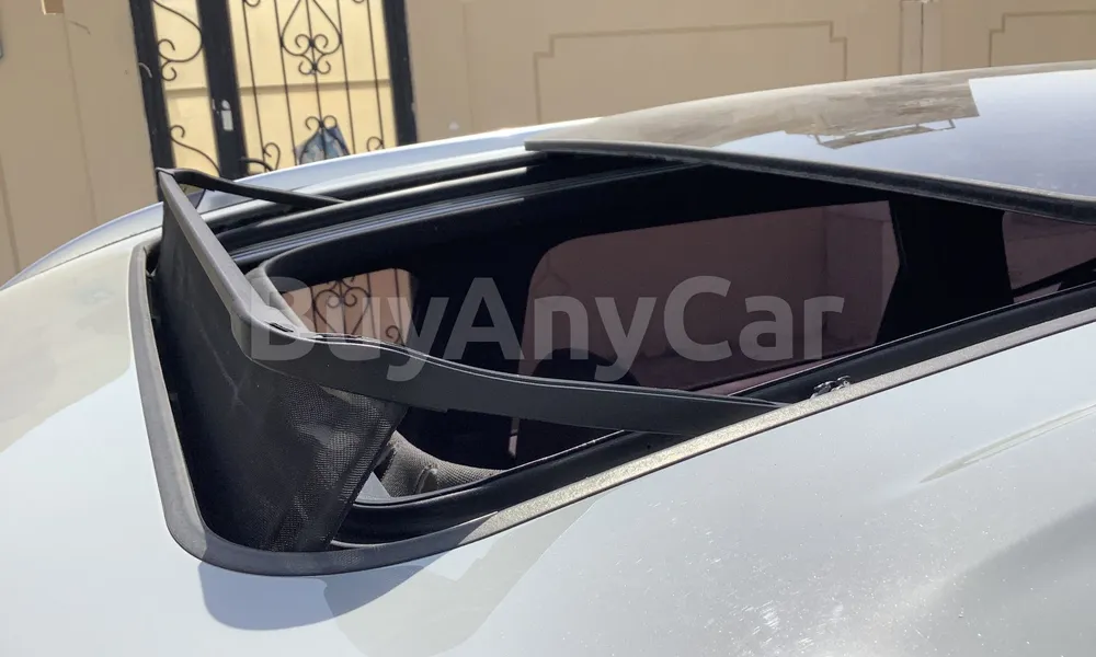 Vehicle photo 5