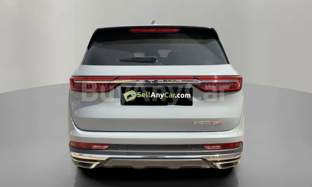 Vehicle photo 2