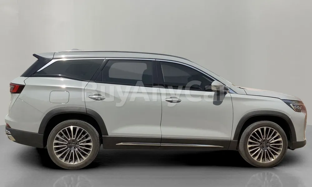 Vehicle photo 3