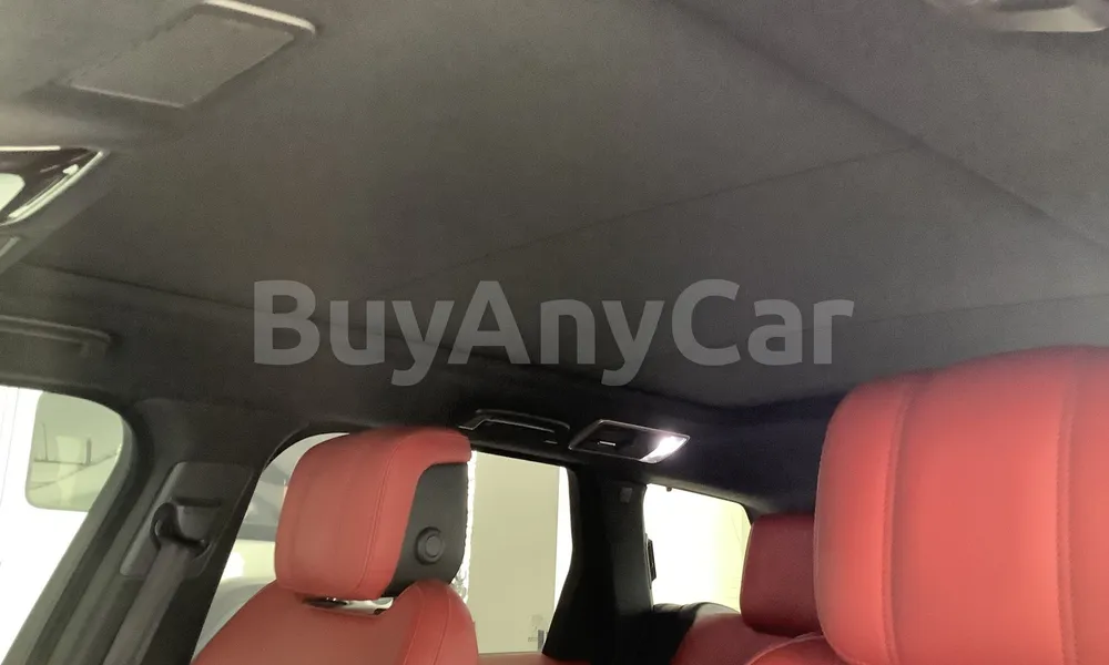 Vehicle photo 10