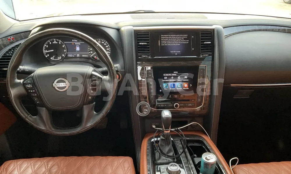 Vehicle photo 7