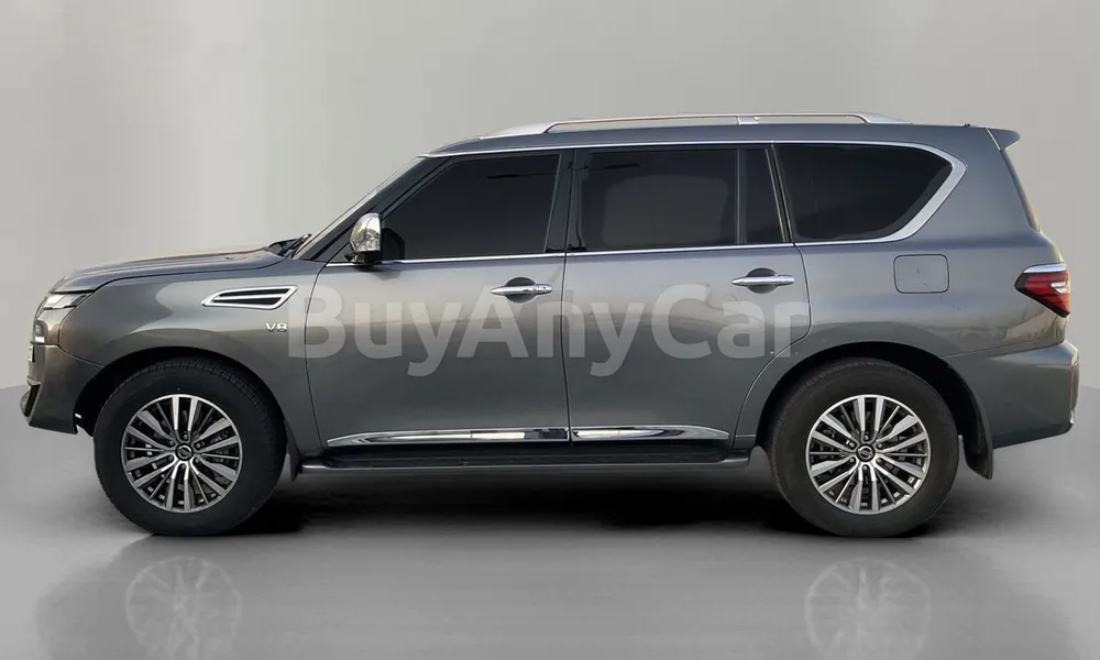 Vehicle photo 6