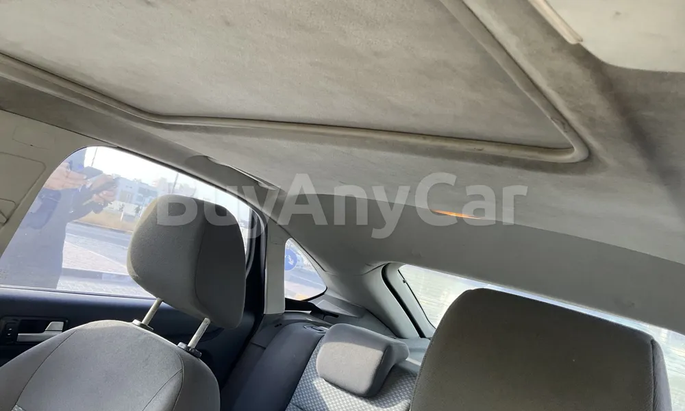 Vehicle photo 9