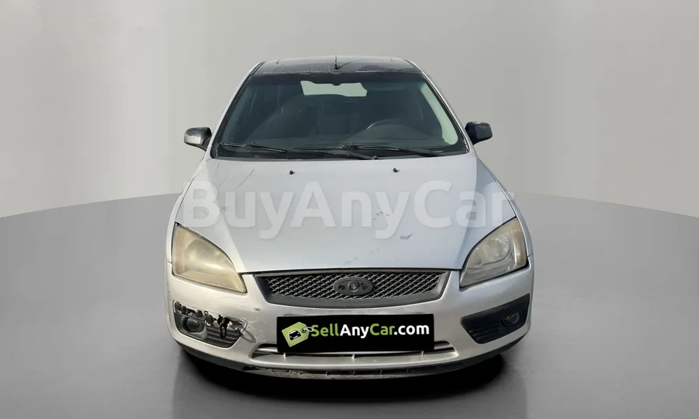 Vehicle photo 1