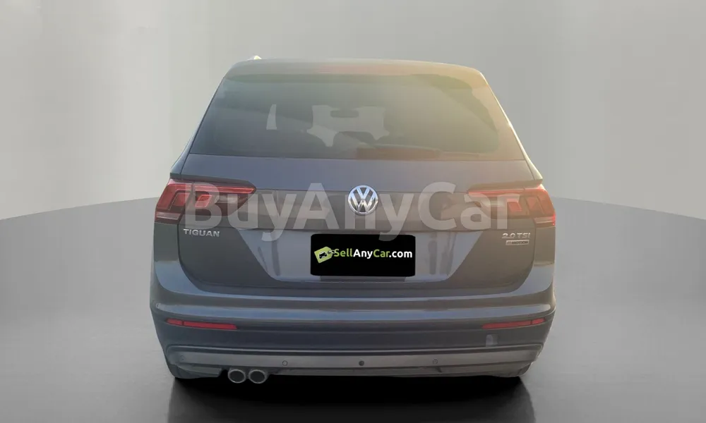 Vehicle photo 3