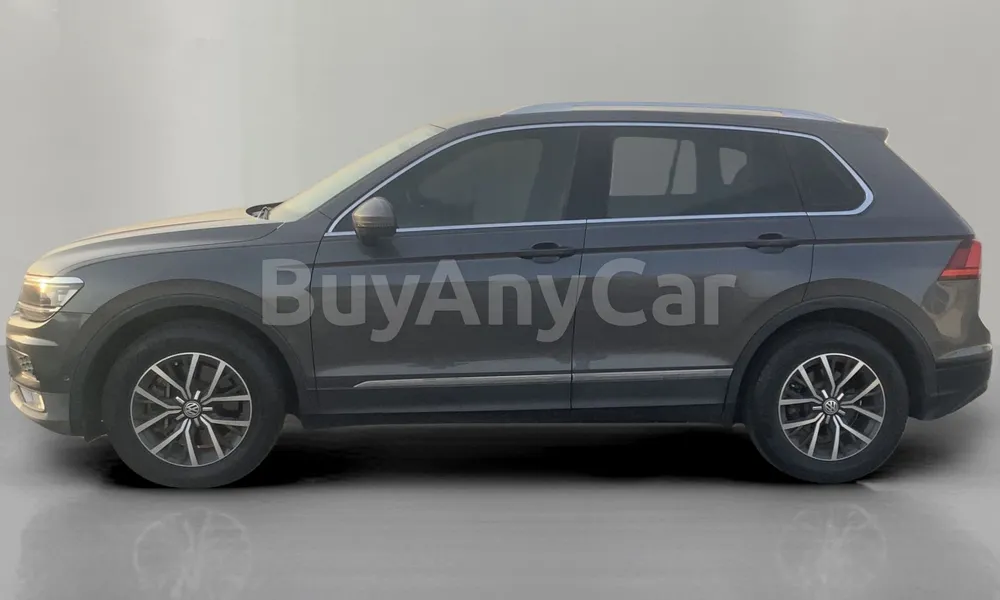 Vehicle photo 5