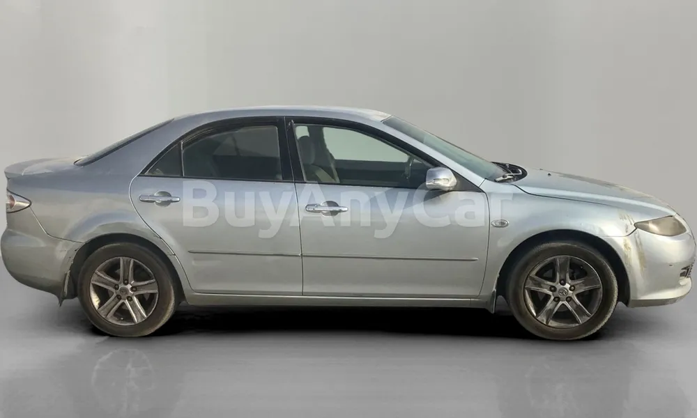 Vehicle photo 3