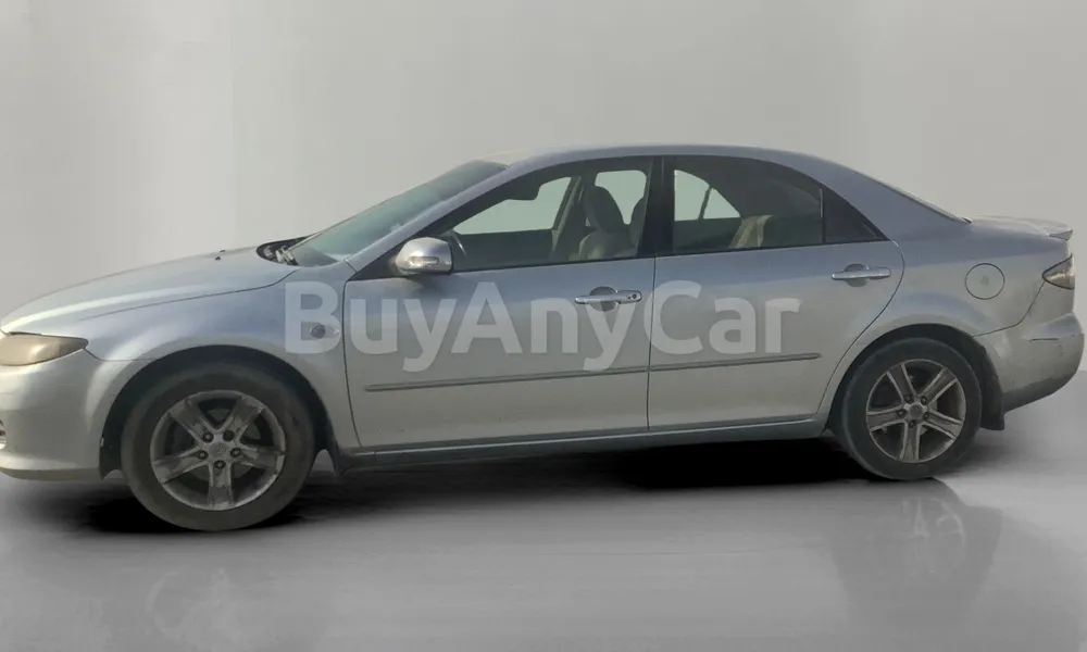 Vehicle photo 4