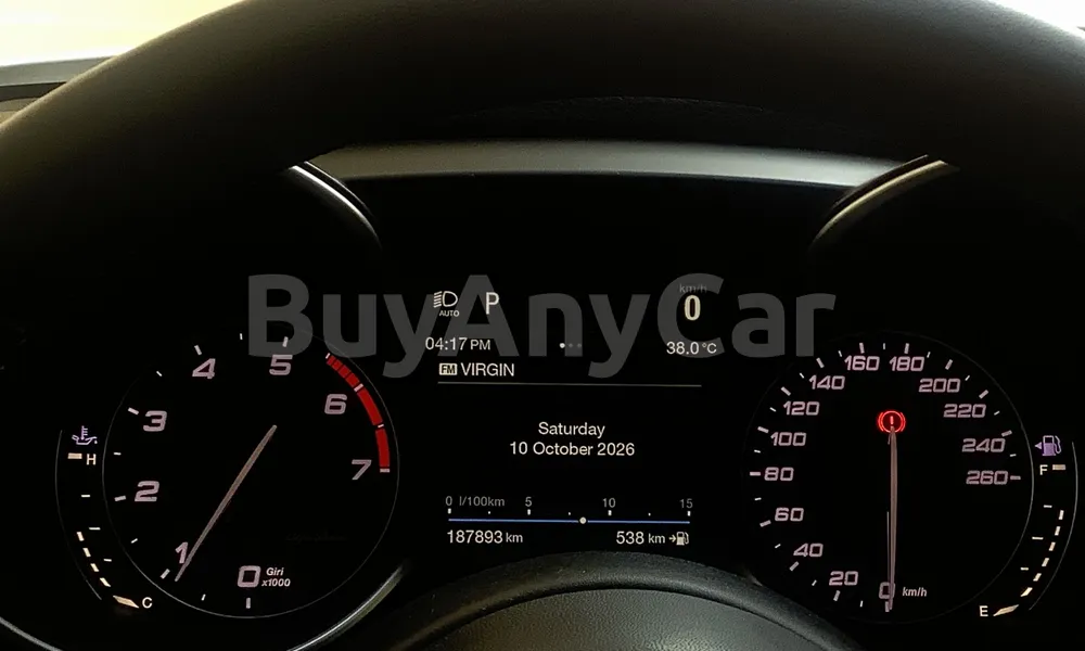 Vehicle photo 7