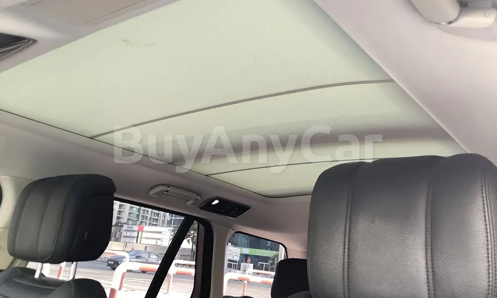 Vehicle photo 8