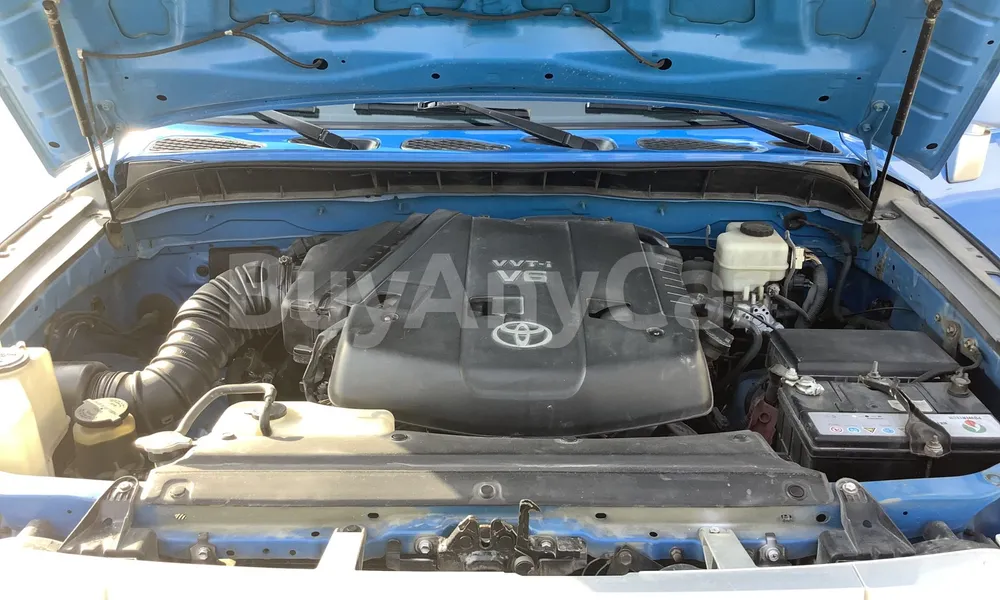 Vehicle photo 6