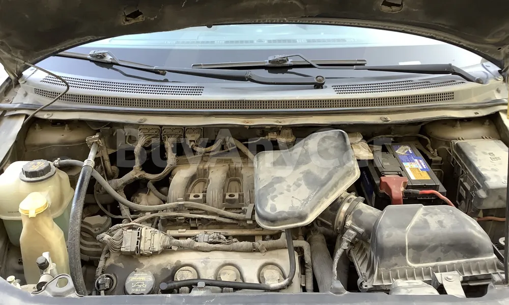 Vehicle photo 6