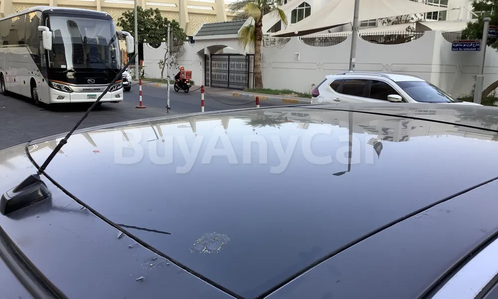 Vehicle photo 5