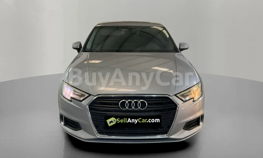 Vehicle photo 1