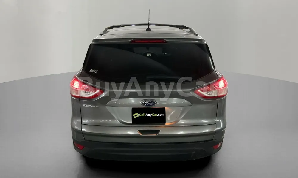 Vehicle photo 2