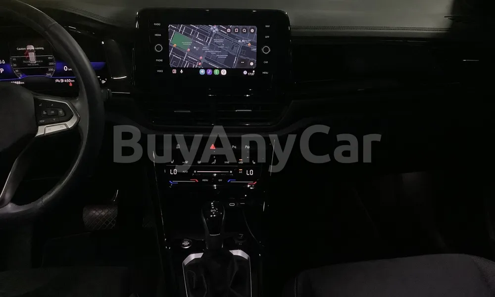 Vehicle photo 9