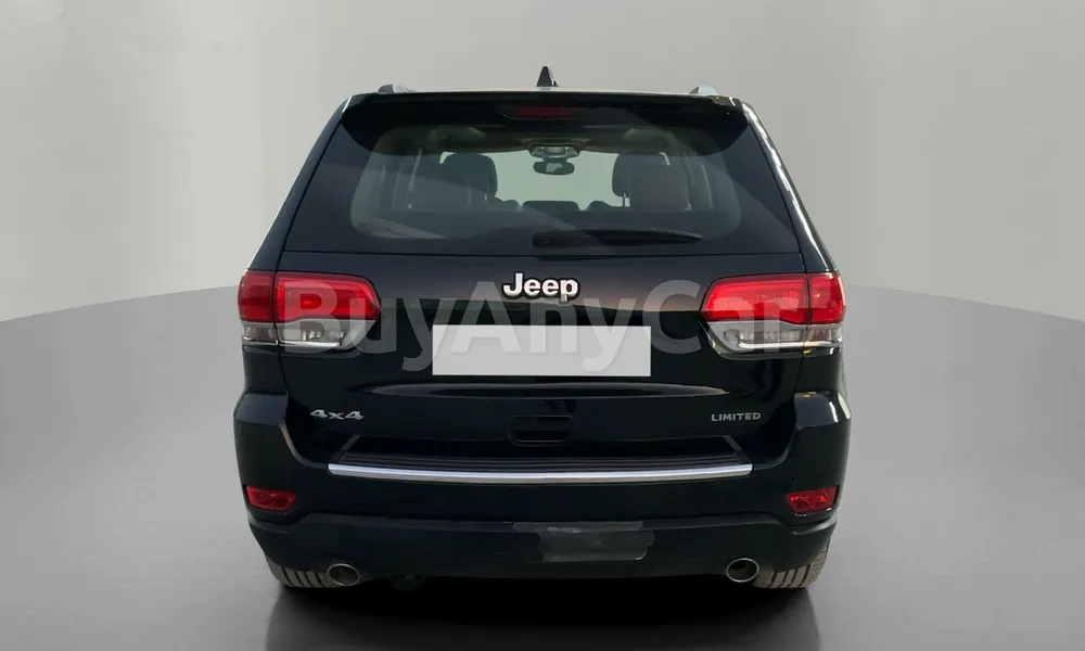 Vehicle photo 2