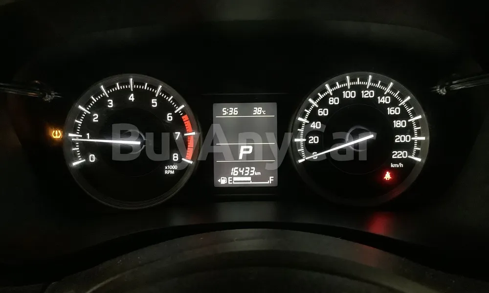 Vehicle photo 6