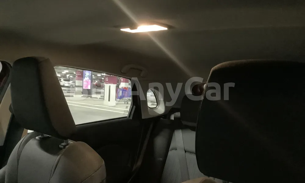 Vehicle photo 9