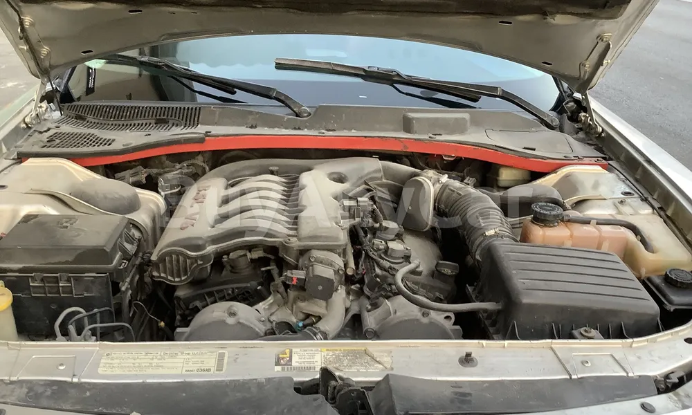 Vehicle photo 6
