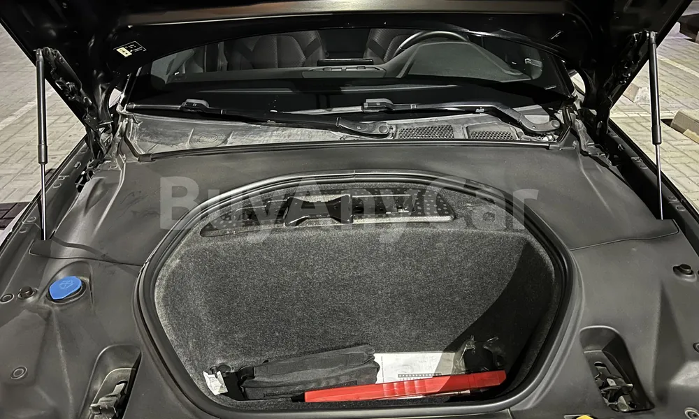 Vehicle photo 7
