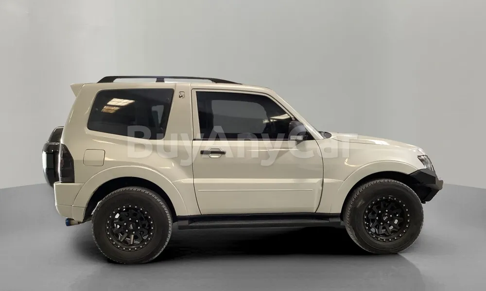 Vehicle photo 3