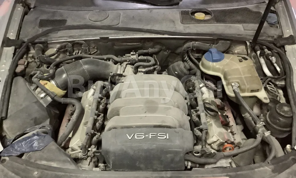 Vehicle photo 6