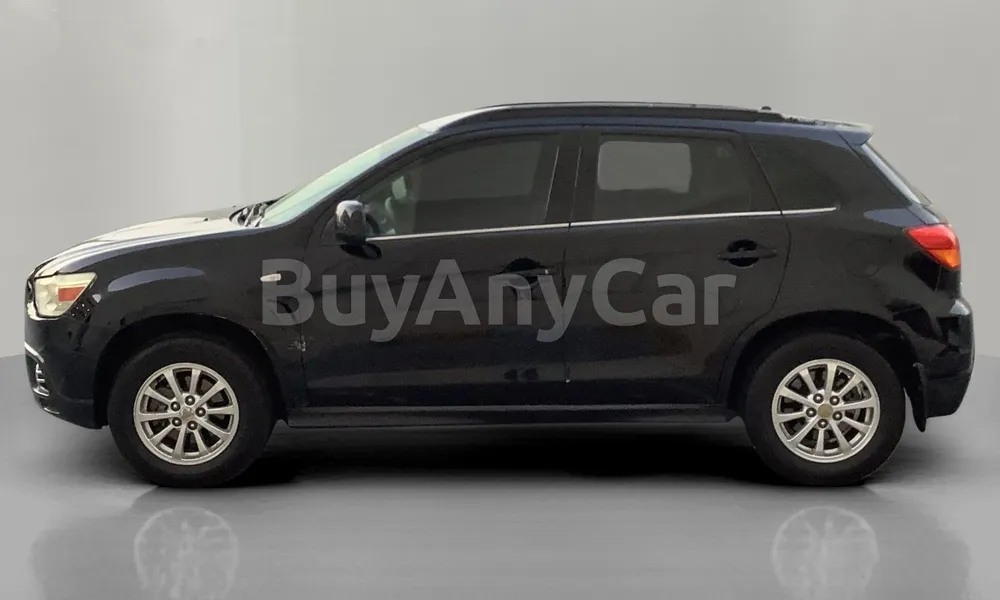 Vehicle photo 3
